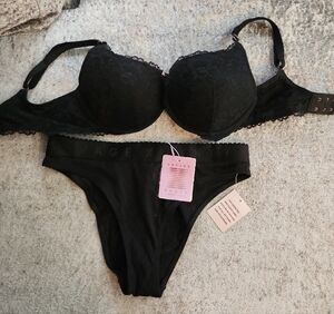 Savage X Fenty Black Lace Bra and Panty Set